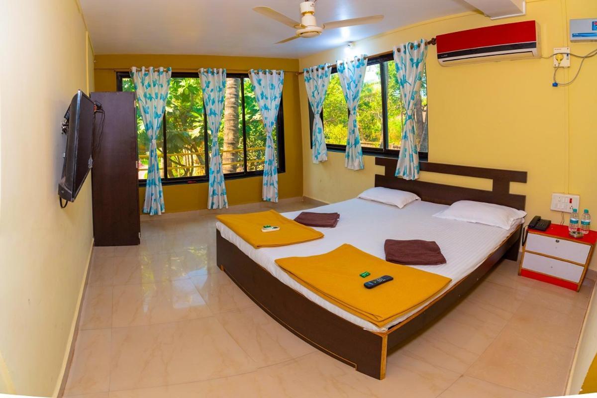Kinara Resort Mālvan Exteriör bild
